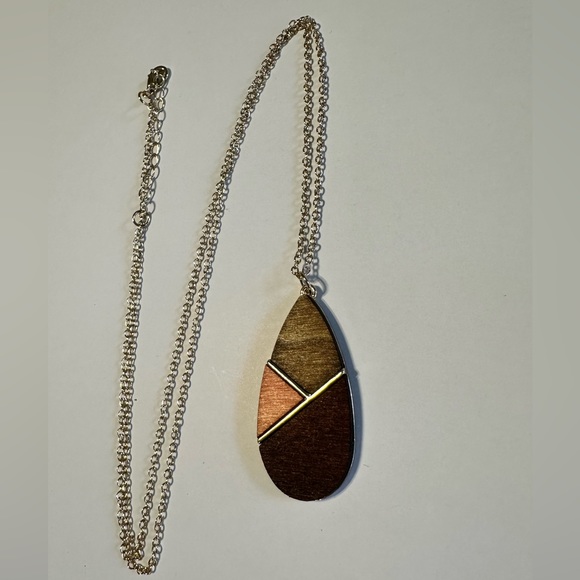 PALMERO WOOD & BRONZE NEUTRAL COLORBLOCK TEARDROP PENDANT NECKLACE - Picture 7 of 8